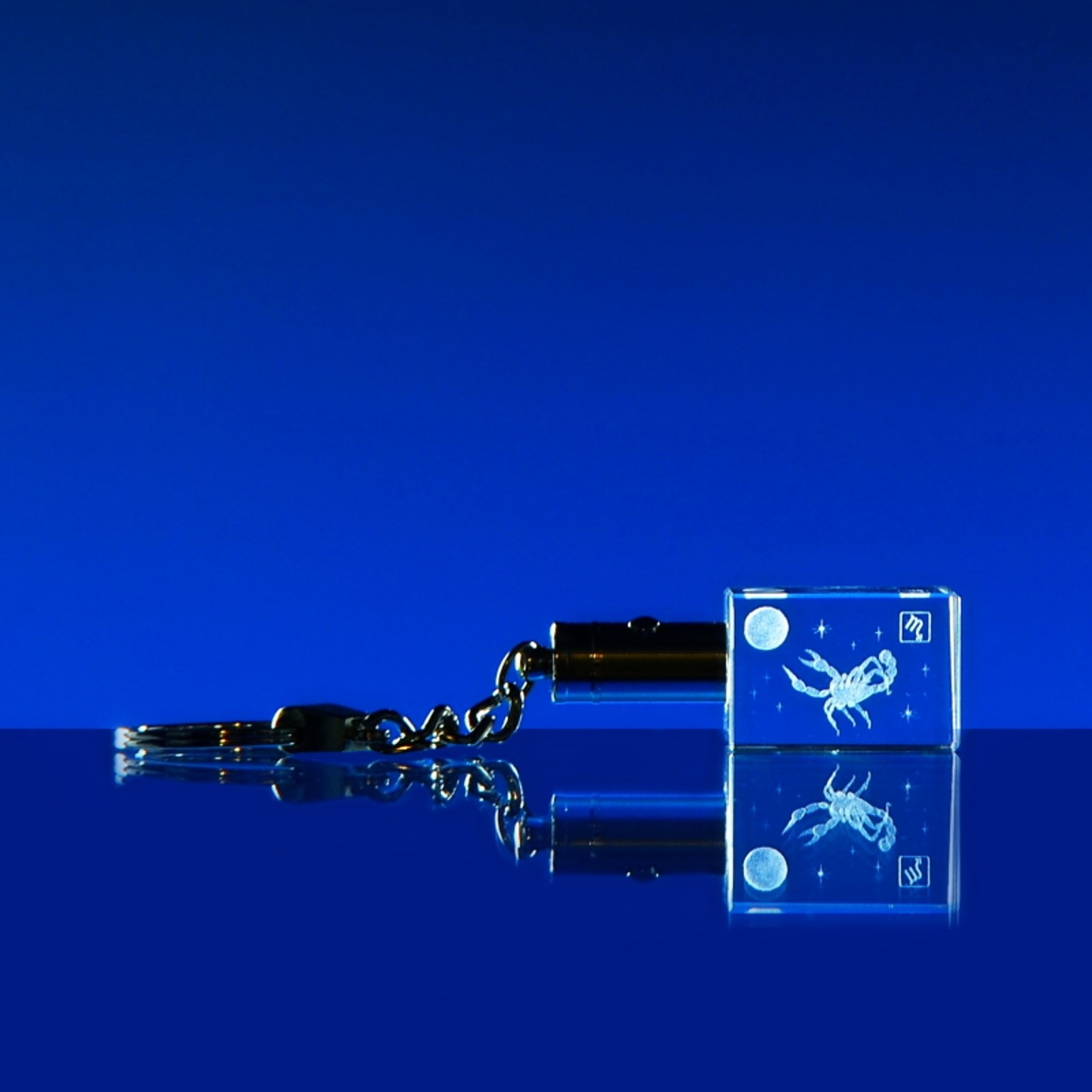 Klíčenka - bílé LED světlo 30x20x15 mm